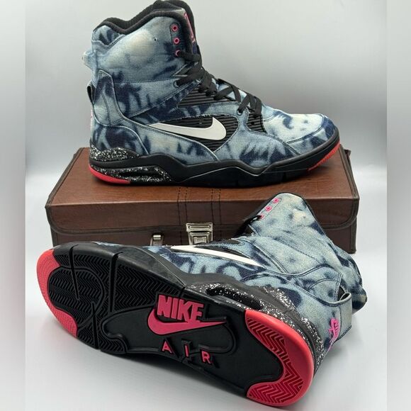 Nike Air Command Force 'Bleached Denim' - Picture 1 of 11